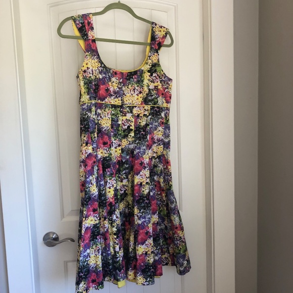 Julie Mitchell Fit and Flare - Picture 5 of 13